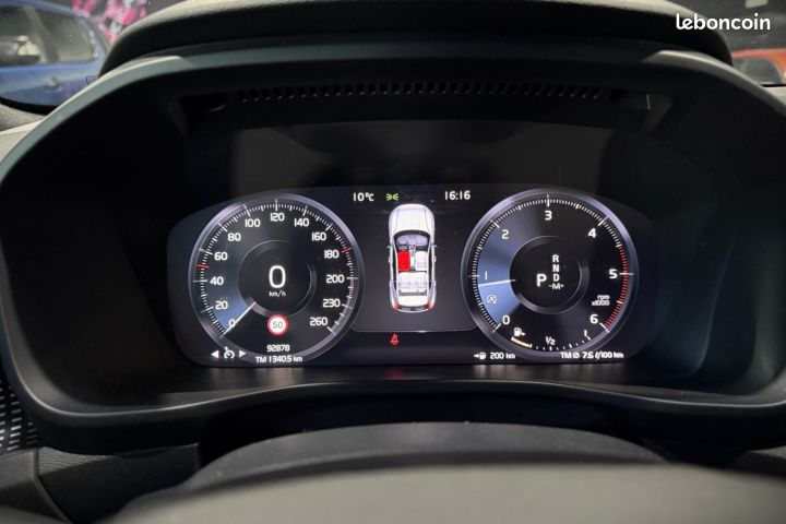 VOLVO XC40 D3 AWD AdBlue 150 ch Geartronic 8 R-Design Garantie 12 mois (image 12)