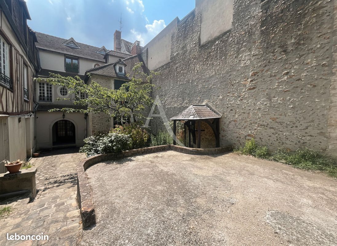 Appartement 3 pièces 81 m² · à Dourdan · 81 m² · 211 000 €