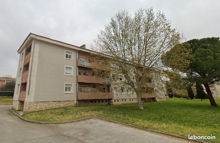 Appartement 2 pièces 40 m² · à Laudun-l'Ardoise · 40 m² · 363 €