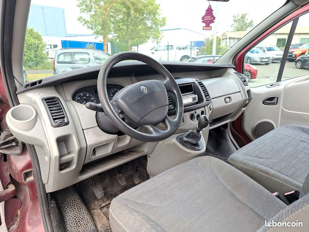 Renault traffic 2.0 l 2008 177448 km (image 8)
