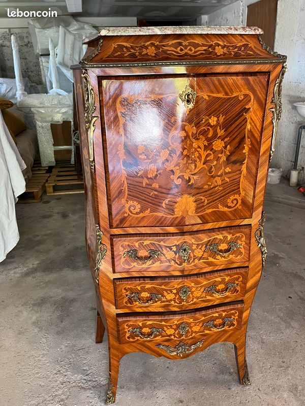 Secrétaire à abbatant style Louis XV (image 1)