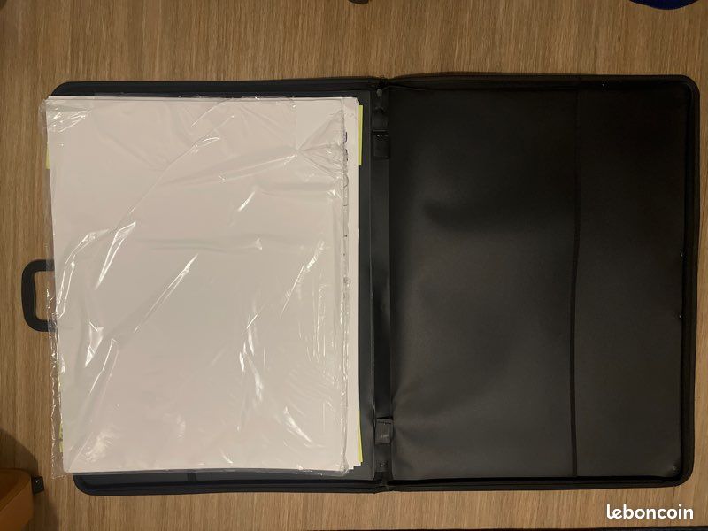 Pochette A2 portfolio sa de transport + 12 feuilles A2 (image 2)