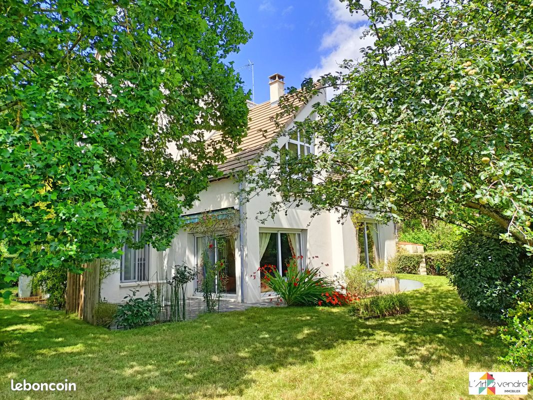 Maison 6 pièces 156 m² · à Yerres · 156 m² · 550 000 €