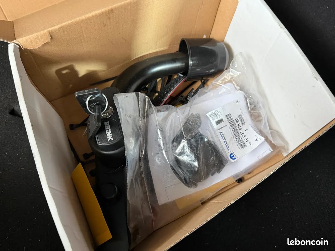 CITROEN C3 PLUS 1.2 Turbo 100ch - 2025 - 4 254 km - Moteur à chaine - Première main - Garantie Stellantis 11/2033 (image 18)