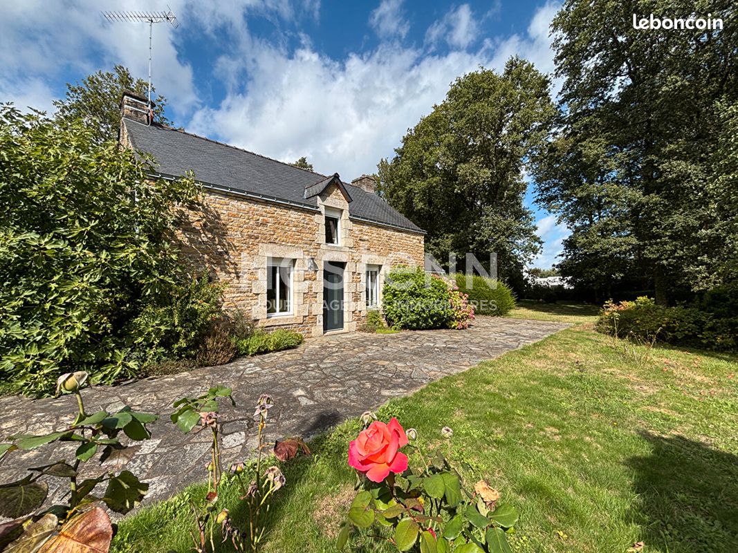 Maison 5 pièces 97 m² · à Saint-Guyomard · 97 m² · 305 000 €