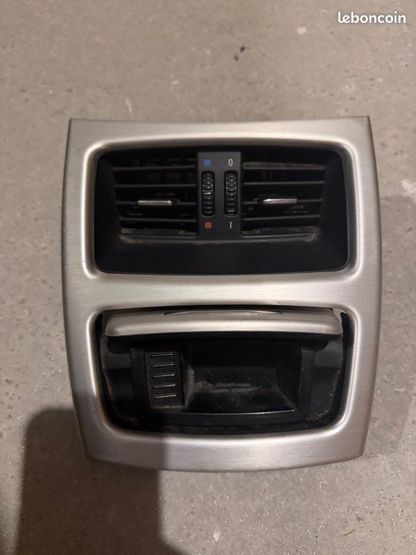 Grille aération gris aluminium arrière e92 (image 2)