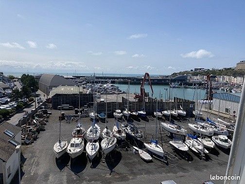 Appartement 2 pièces 35 m² · à Granville · 35 m² · 584 €