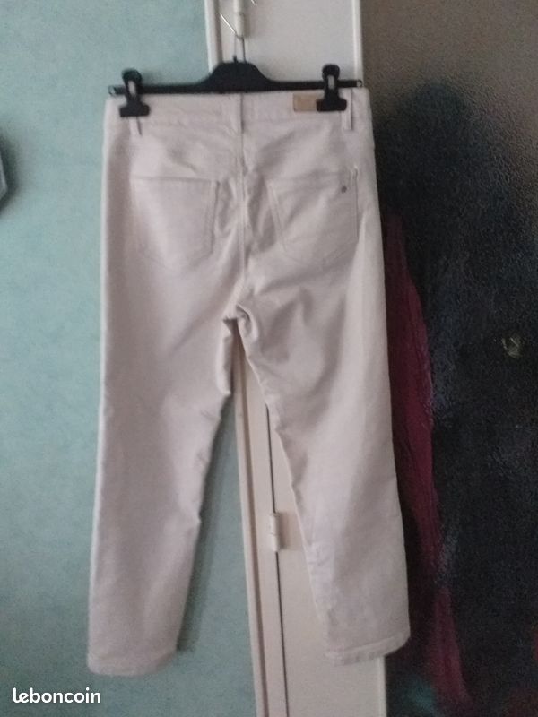 Pantalon Caroll beige taille 38 excellent état (image 3)