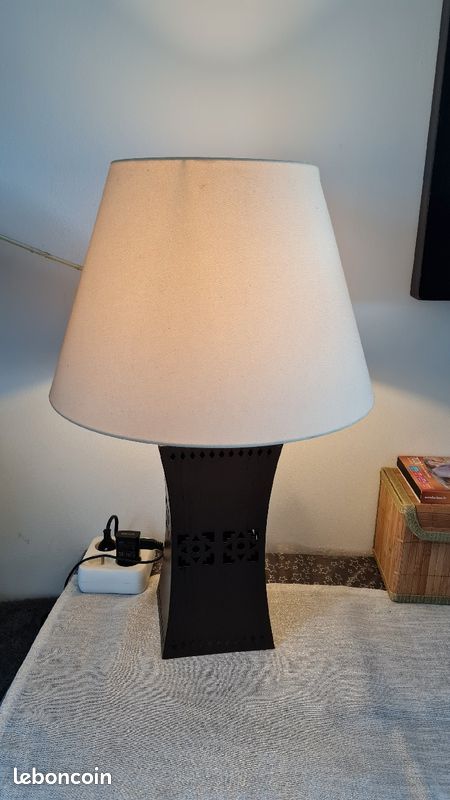 Lampe à poser (image 1)