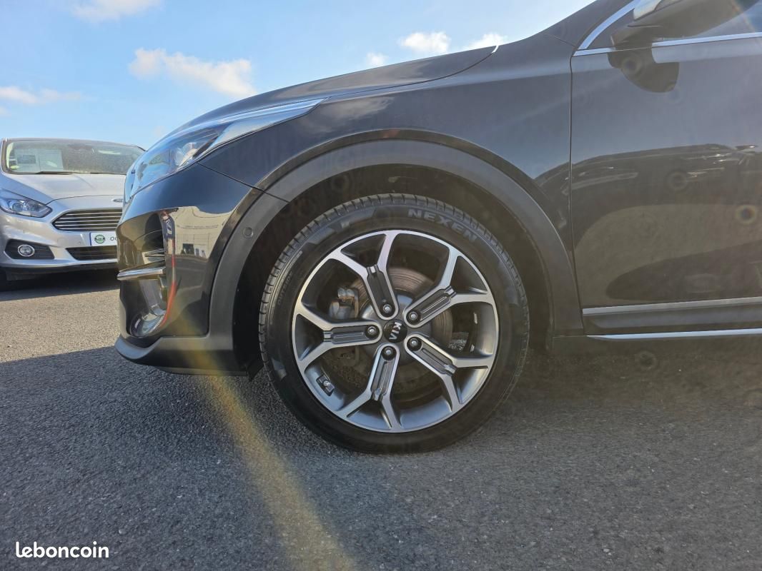 Kia Xceed MY21 1.6 CRDi 136 ch MHEV DCT7 Premium (image 10)