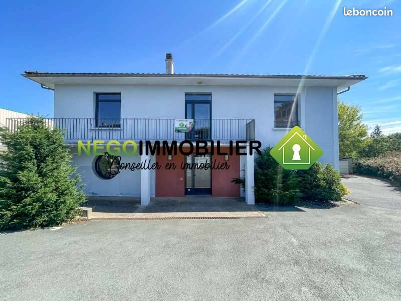 Maison 14 pièces 217 m² · à Chantonnay · 217 m² · 280 000 €