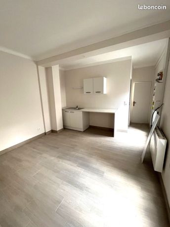 Studio refait à neuf-Centre ville de DREUX