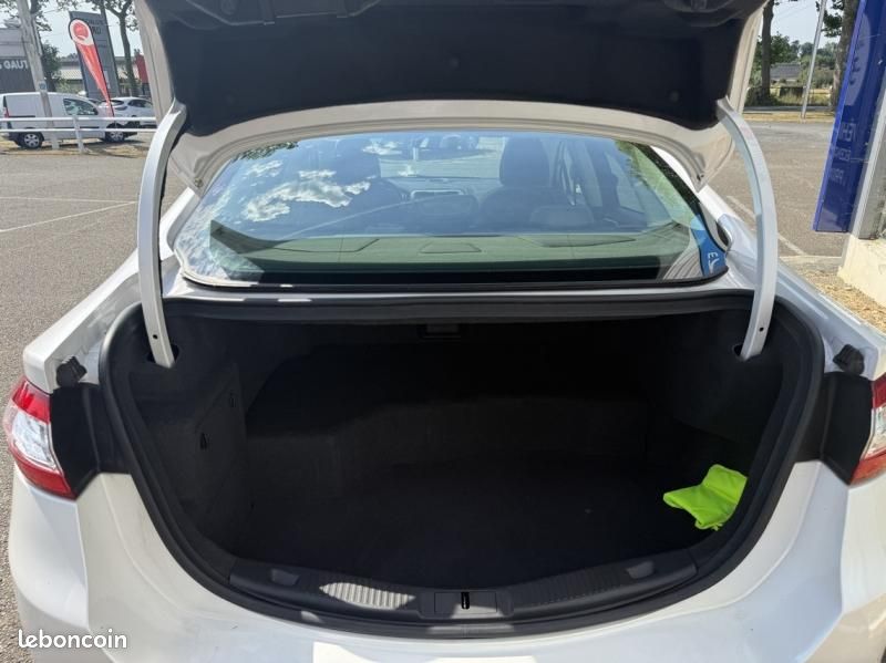 Ford Mondeo HYBRID 187ch Vignale BVA 4p (image 10)