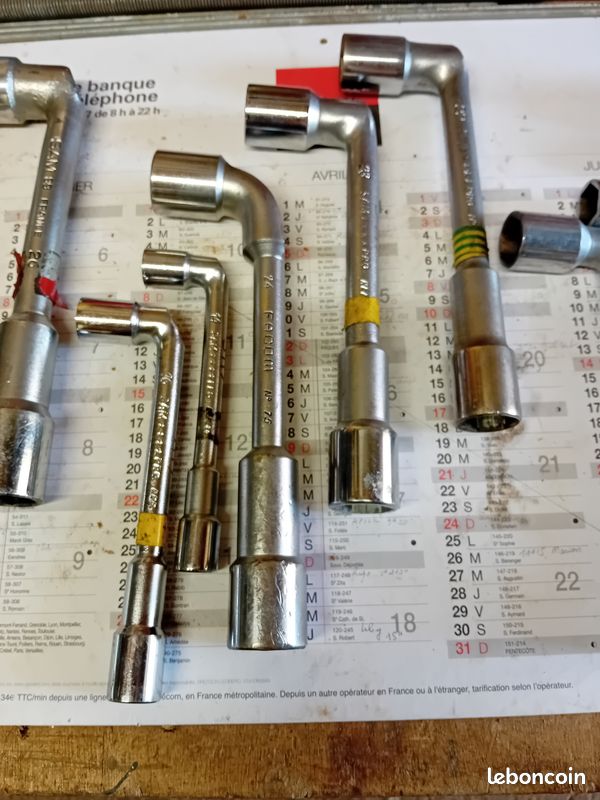 Lot de 13 clés à pipe et 2 clés plates (image 5)