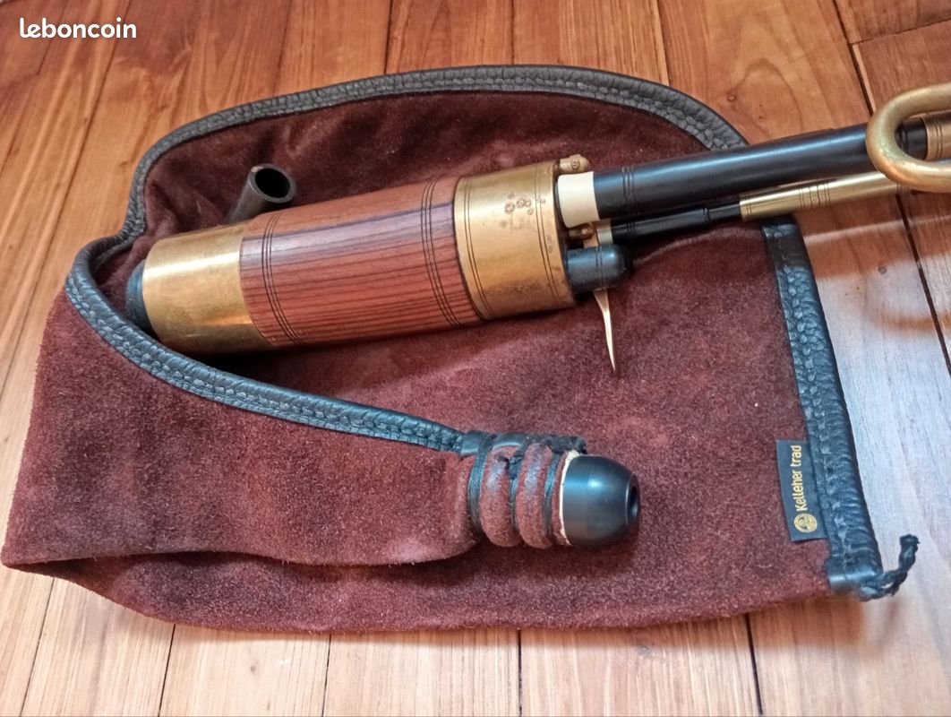 Uilleann pipes - drones en ré (image 1)