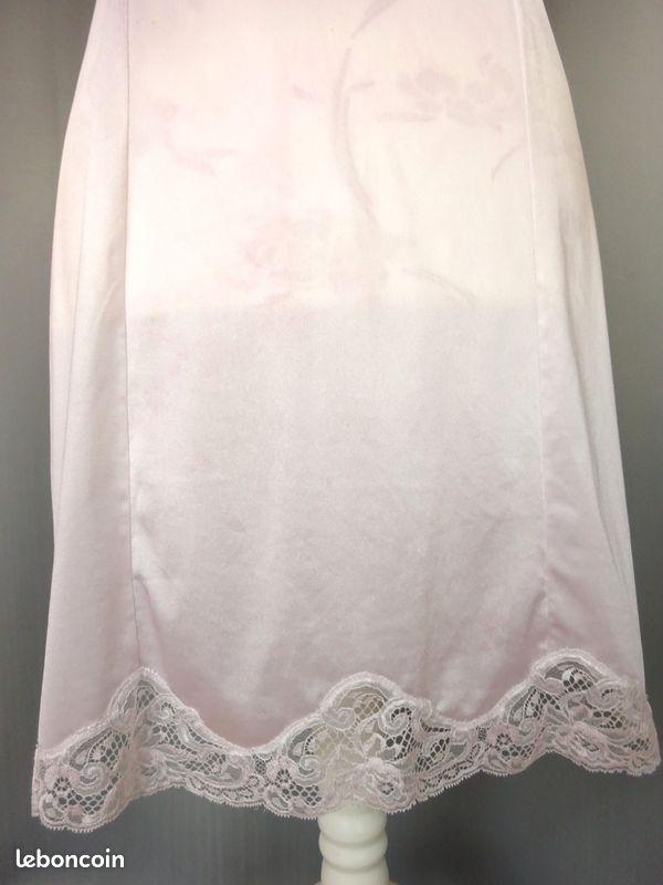 Combinaisons et jupons vintage pour femme