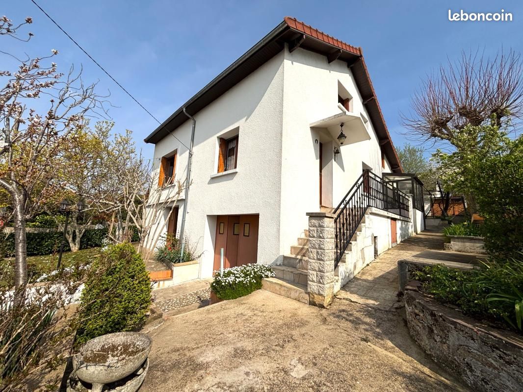 Maison 4 pièces 76 m² · à Corbeil-Essonnes · 76 m² · 241 000 €