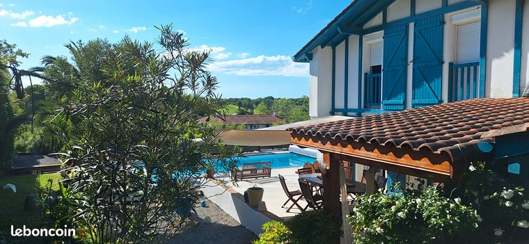 Propriété 8 pièces 180 m²