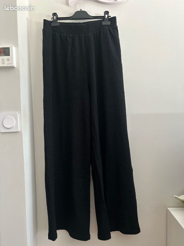 Pantalon à jambes à larges Zara noir pour femme taille 38/M (image 1)