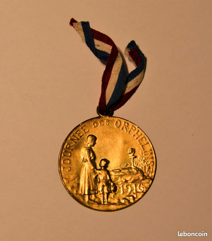Medaille journee des orphelins (image 1)