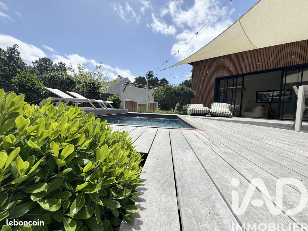 Maison 7 pièces 130 m² · à Rives-du-Loir-en-Anjou · 130 m² · 490 000 €