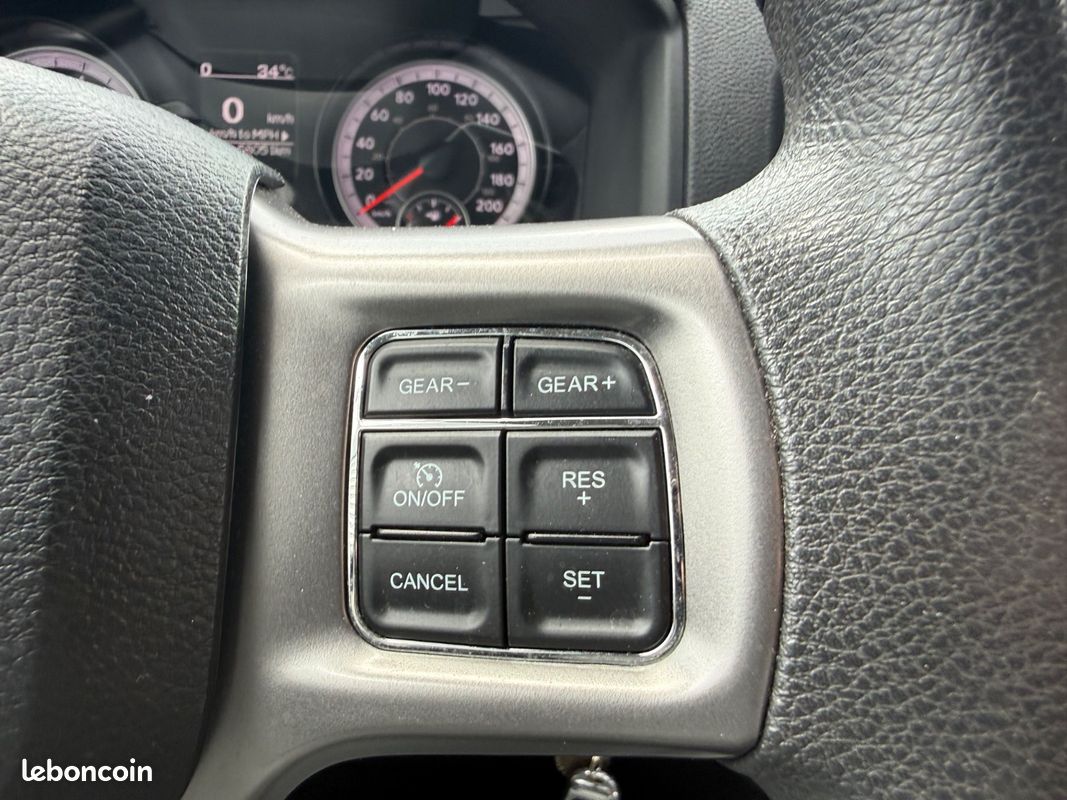 Dodge RAM 1500 4.7 V8 HEMI 401ch 1 ère main + TVA récupérable + Pas de Malus (image 9)