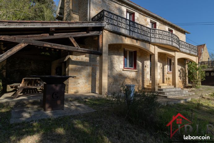 Propriété 8 pièces 172 m²