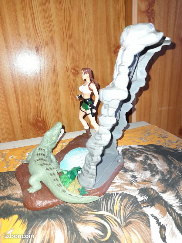 Figurine Lara Croft (Tomb Raider) (image 3)