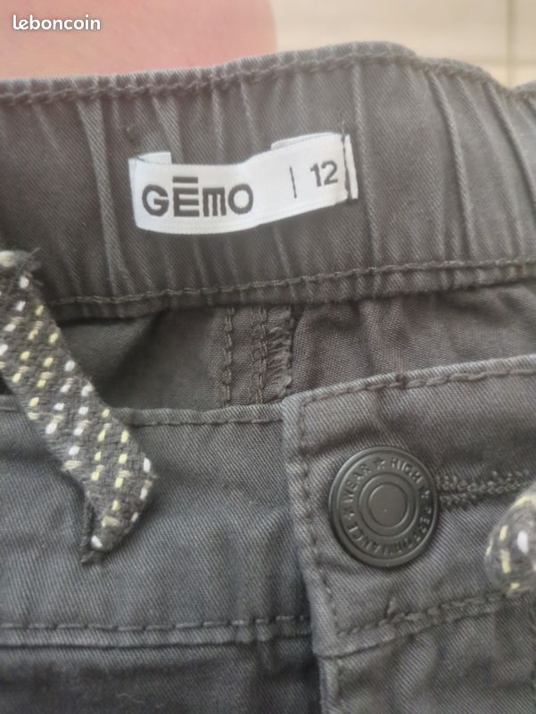 Short (image 3)