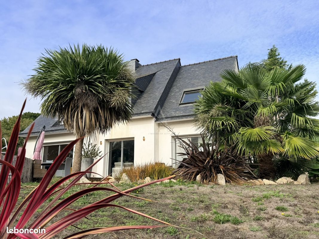 Maison 6 pièces 121 m² · à Ploemel · 121 m² · 519 000 €
