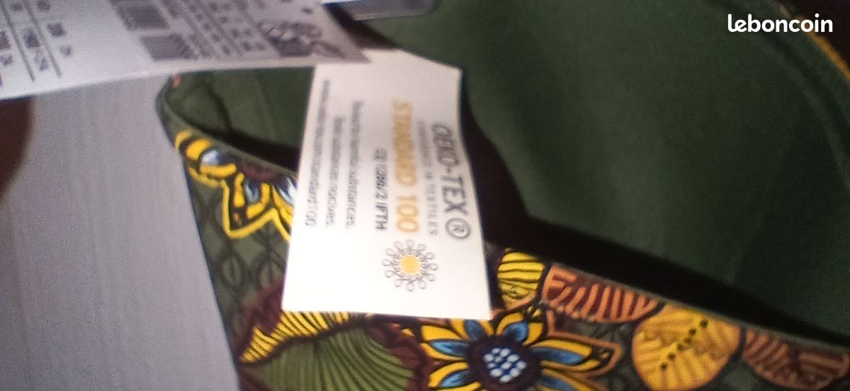 Haut de maillot neuf avec etiquette 90C (image 6)
