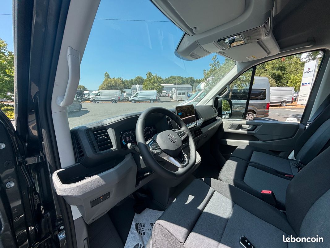 37 500 HT - Volkswagen CRAFTER Fg 2.0 TDI 140ch L3H3 BVA8 Business (image 7)