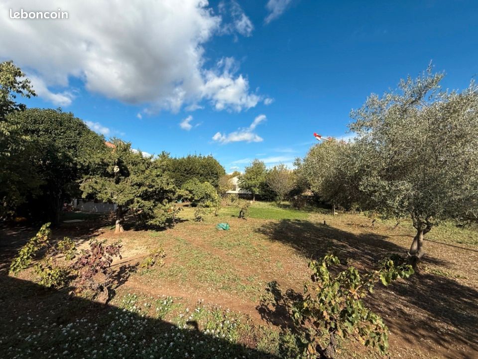 Terrain 450 m² La Crau · 254 000 €