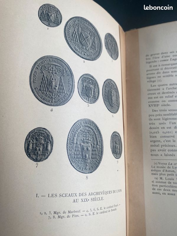 Armorial historique des archevêques de lyon de Michel Francou, Henri