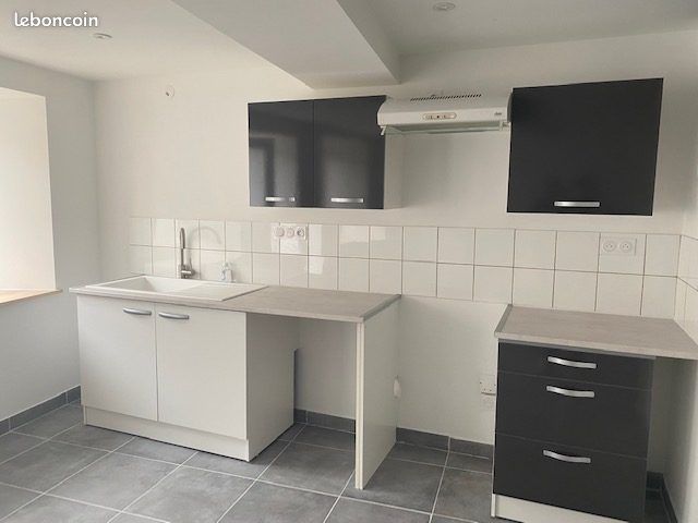 Appartement 1 pièce 35 m² · à Chambost-Longessaigne · 35 m² · 300 €/mois