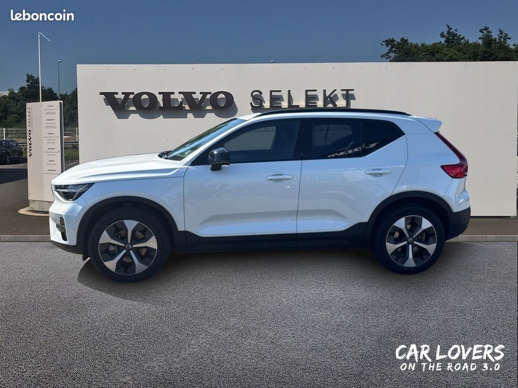 VOLVO XC40 B3 163 ch DCT7 Ultra (image 2)