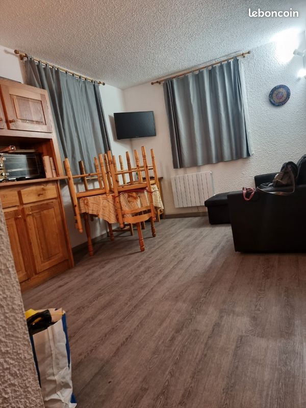 Appartement 1 pièce 27 m² · à Enchastrayes · 27 m² · 55 000 €