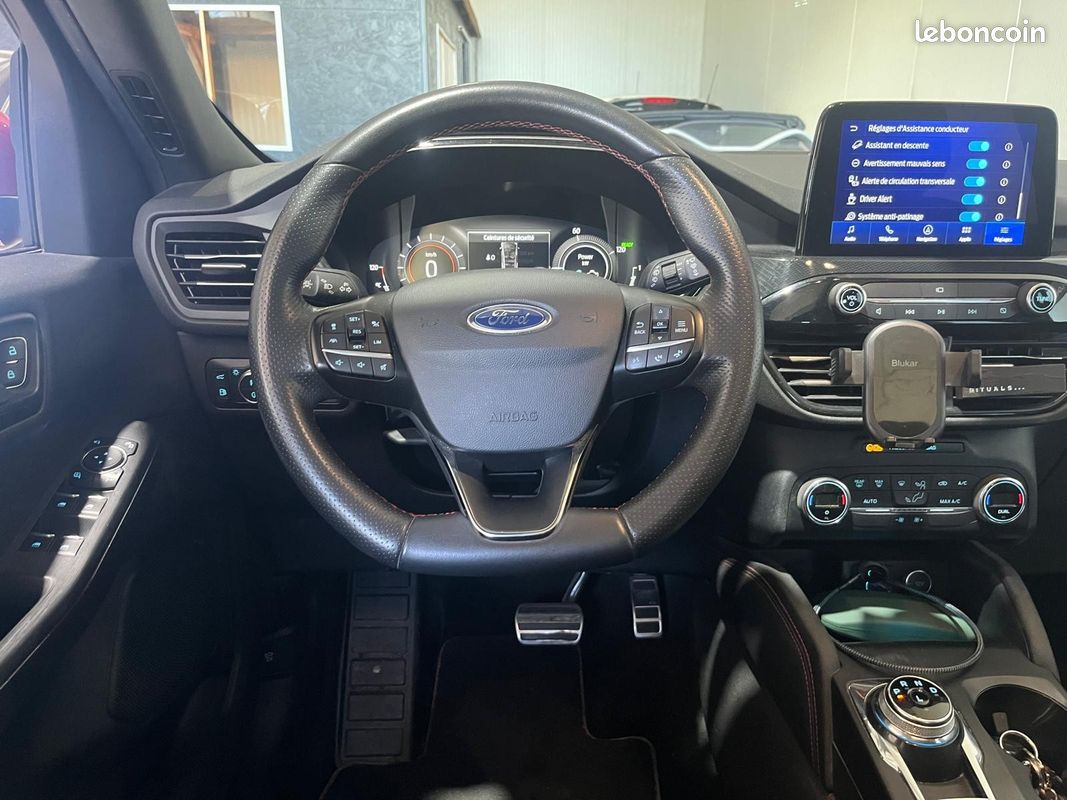 FORD KUGA 2.5 Duratec 225 ch PHEV e-CVT ST-Line CAMERA DE RECUL - DETECTEUR D'ANGLE MORT - REGULATEUR ADDAPTAT (image 9)