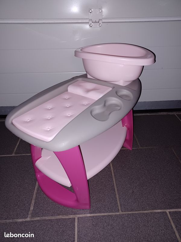 Nurserie poupée (image 1)