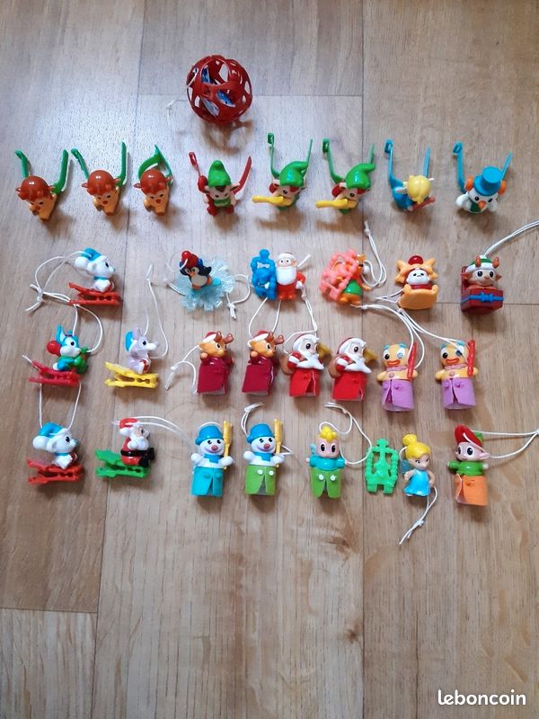 Lot de 30 figurines kinder Noël (image 1)