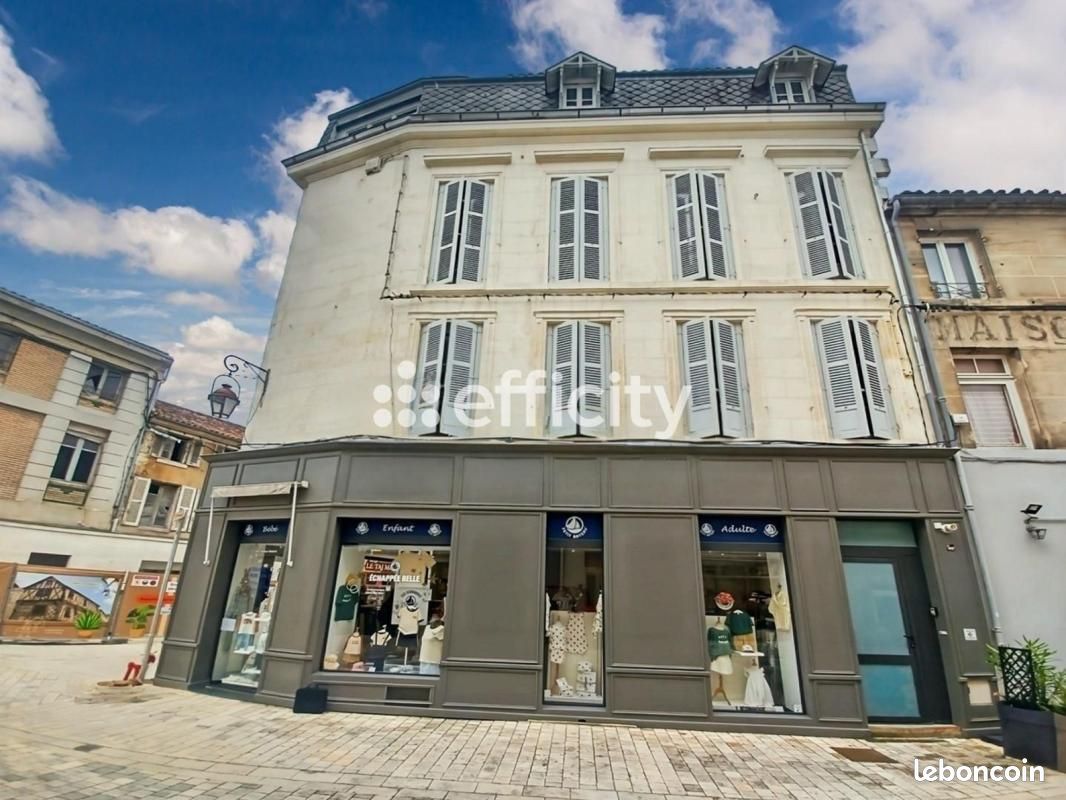 Maison 9 pièces 206 m² · à Cognac · 206 m² · 465 855 €