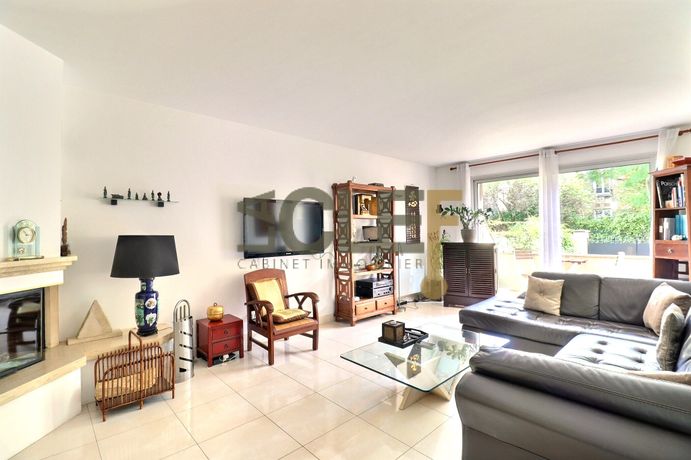 Maison a vendre  - 5 pièce(s) - 215 m2 - Surfyn