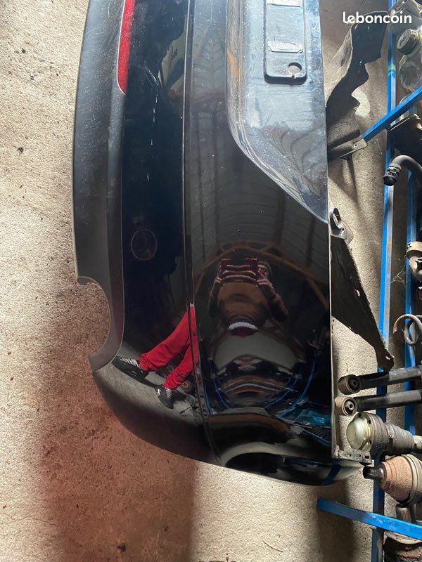 Pare choc arrière audi TT 3,2 v6 (image 3)