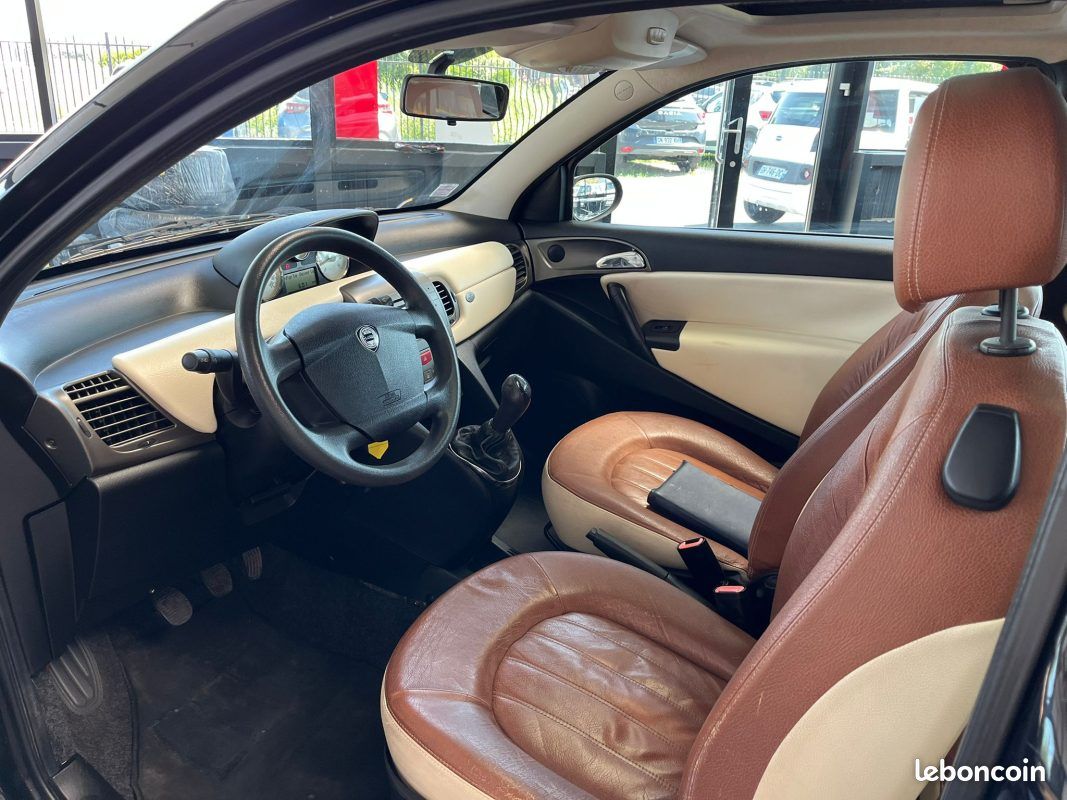 🚗 LANCIA Y 1.3 MULTIJET 16V ⚙️Full options ☀️ Toit ouvrant ❄️ Climatisation 🪑 Sièges en cuir (image 13)