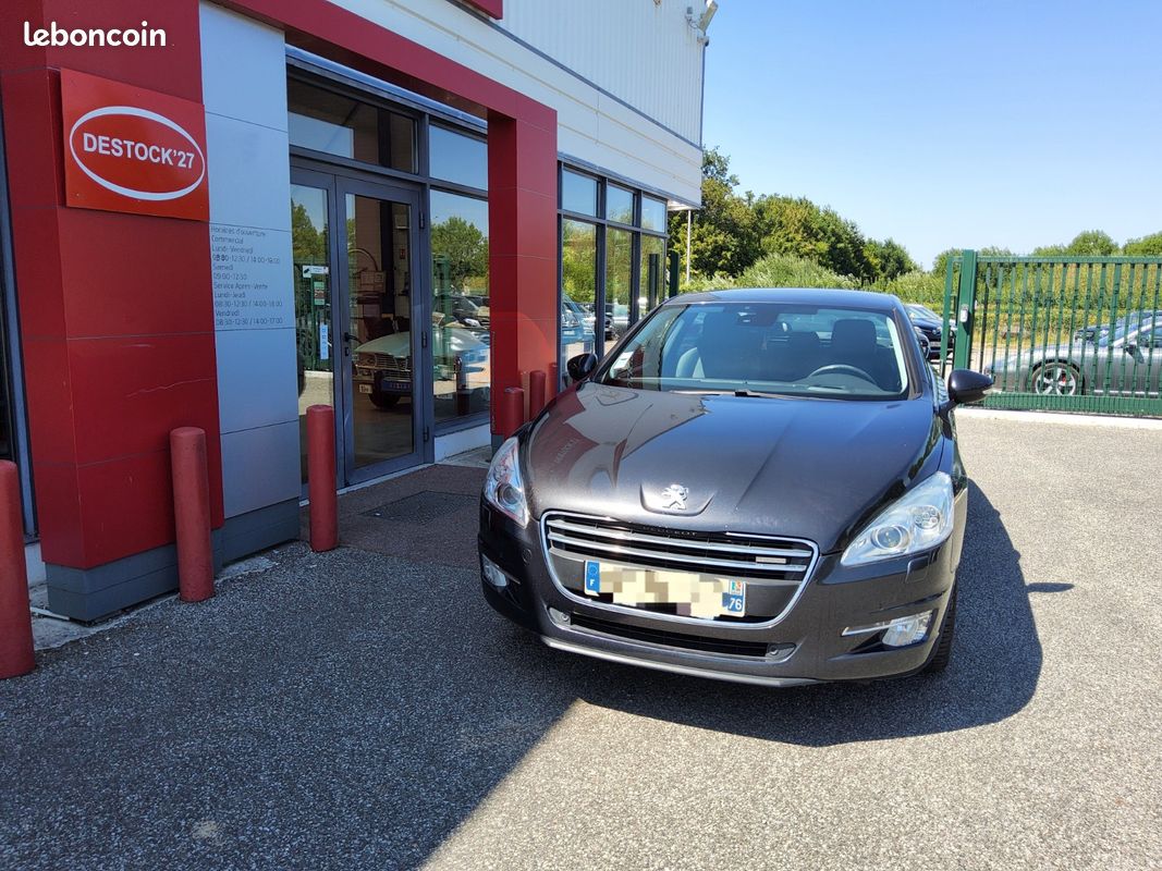PEUGEOT 508 HYBRID4 2.0 HDi 163ch FAP BMP6 + Electric 37ch Féline (image 4)