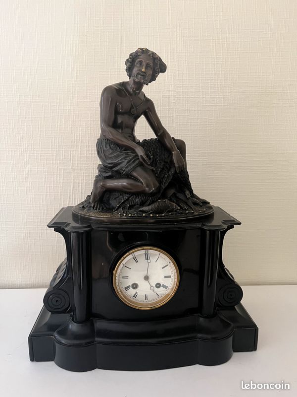 PENDULE EN BRONZE le pêcheur Napolitain par Théodore COICHON (image 1)