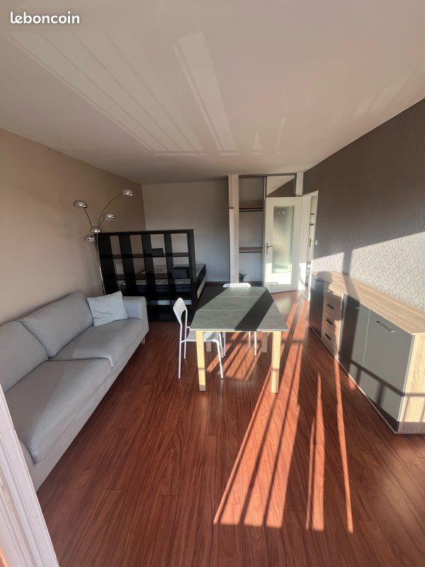 Appartement 1 pièce 32 m² · à Déville-lès-Rouen · 32 m² · 650 €