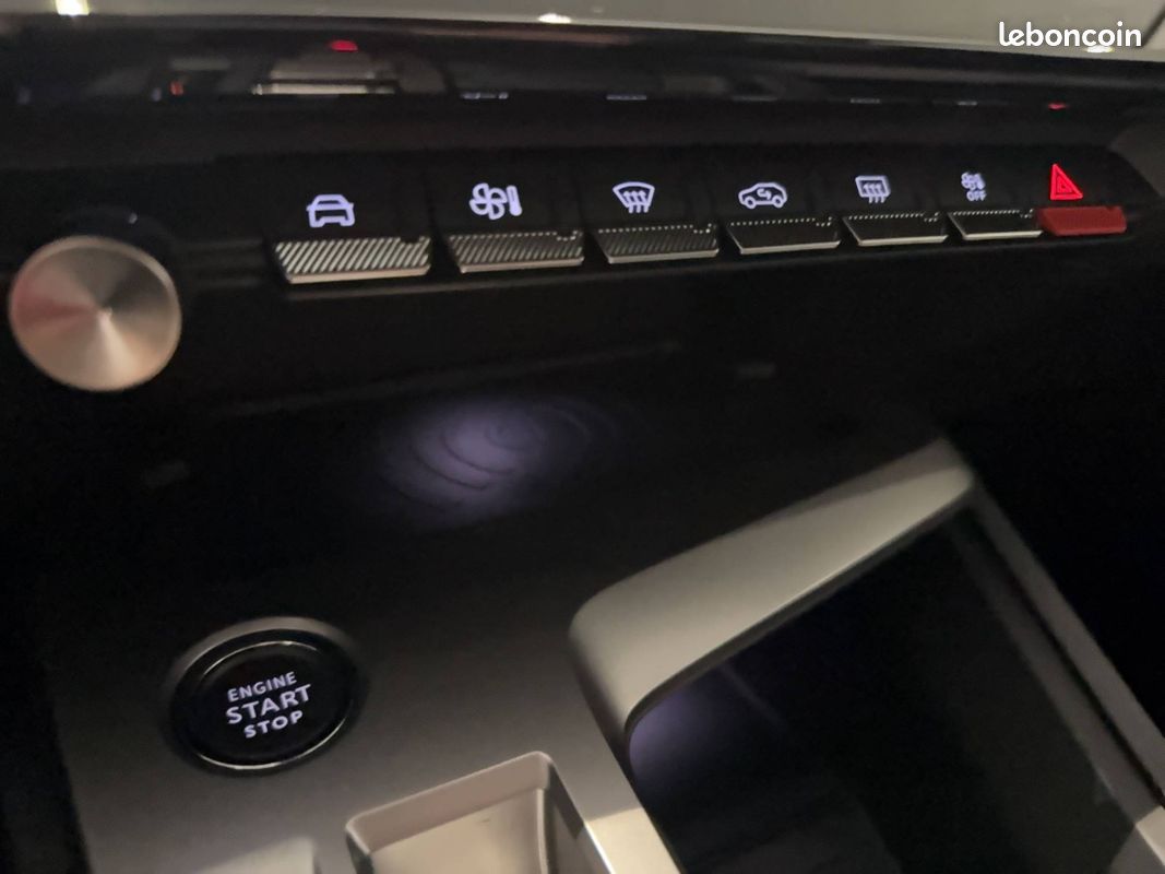 PEUGEOT 308 Hybrid 136 e-DCS6 Allure (image 22)