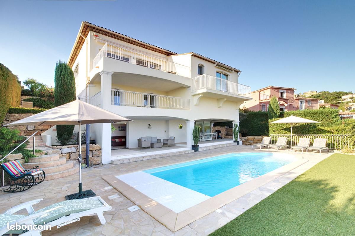 Maison 7 pièces 236 m² · à Fréjus · 236 m² · 1 670 000 €