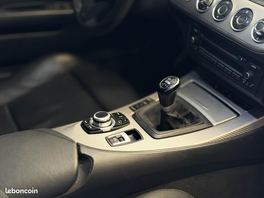 BMW Z4 PACK M sDrive 23i - SIEGES CHAUFFANTS - CHASSIS SPORT - ECRAN (image 19)